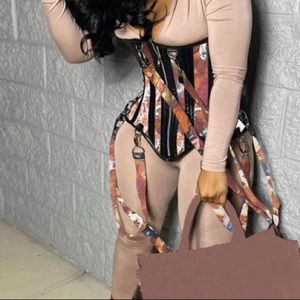 Zipper belted corset